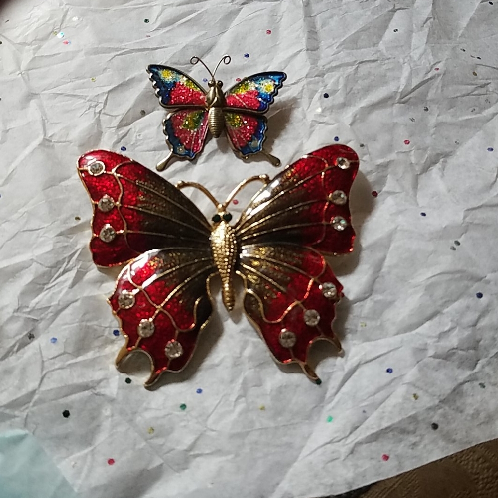 Jewelry - Picture 3 of 3
